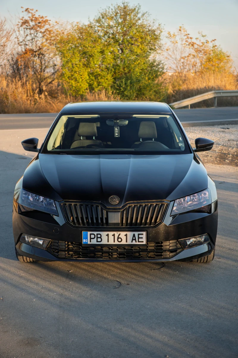 Skoda Superb, снимка 3 - Автомобили и джипове - 52443878