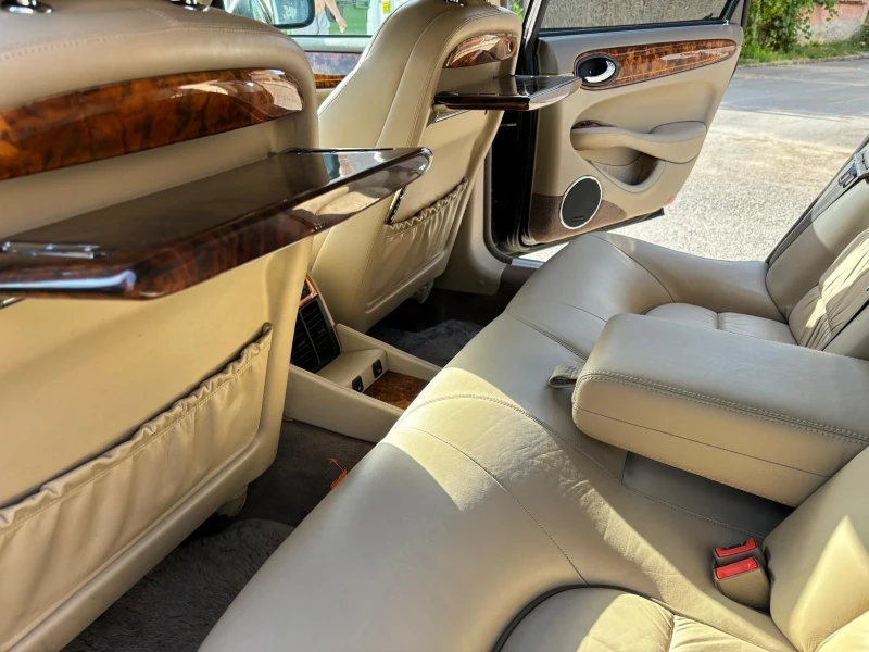 Jaguar Daimler, снимка 7 - Автомобили и джипове - 52891532