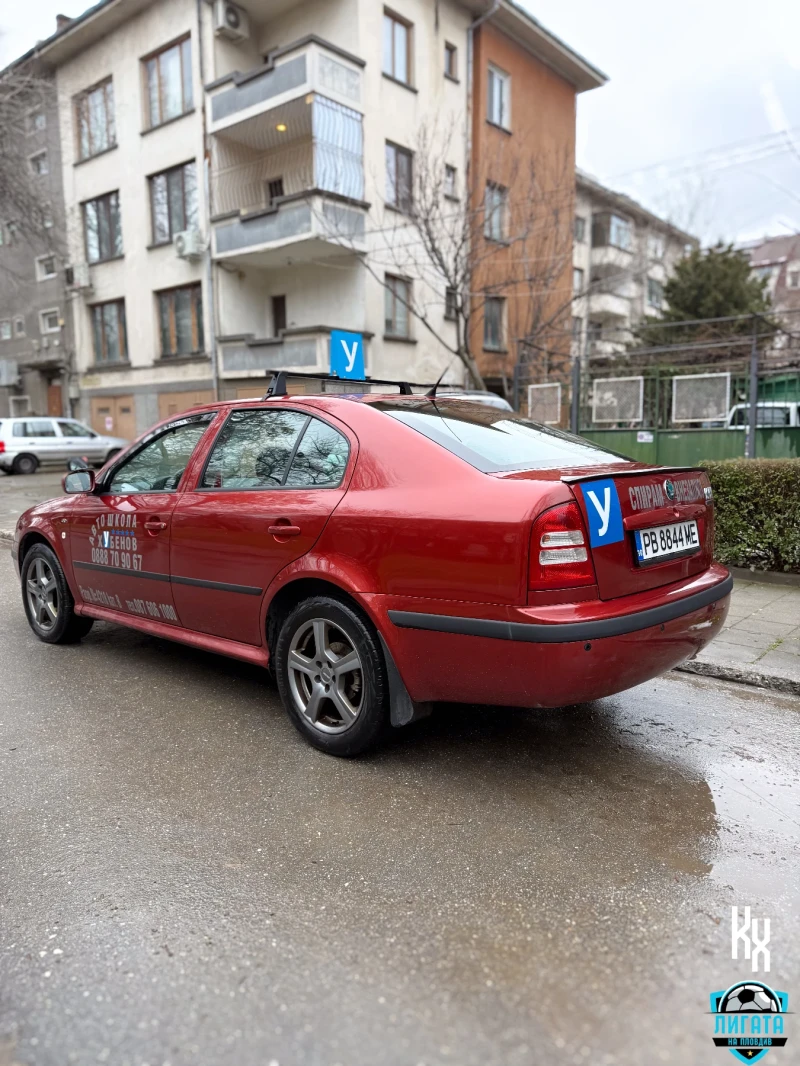 Skoda Octavia 1.9 TDI 79000км, снимка 8 - Автомобили и джипове - 53388504