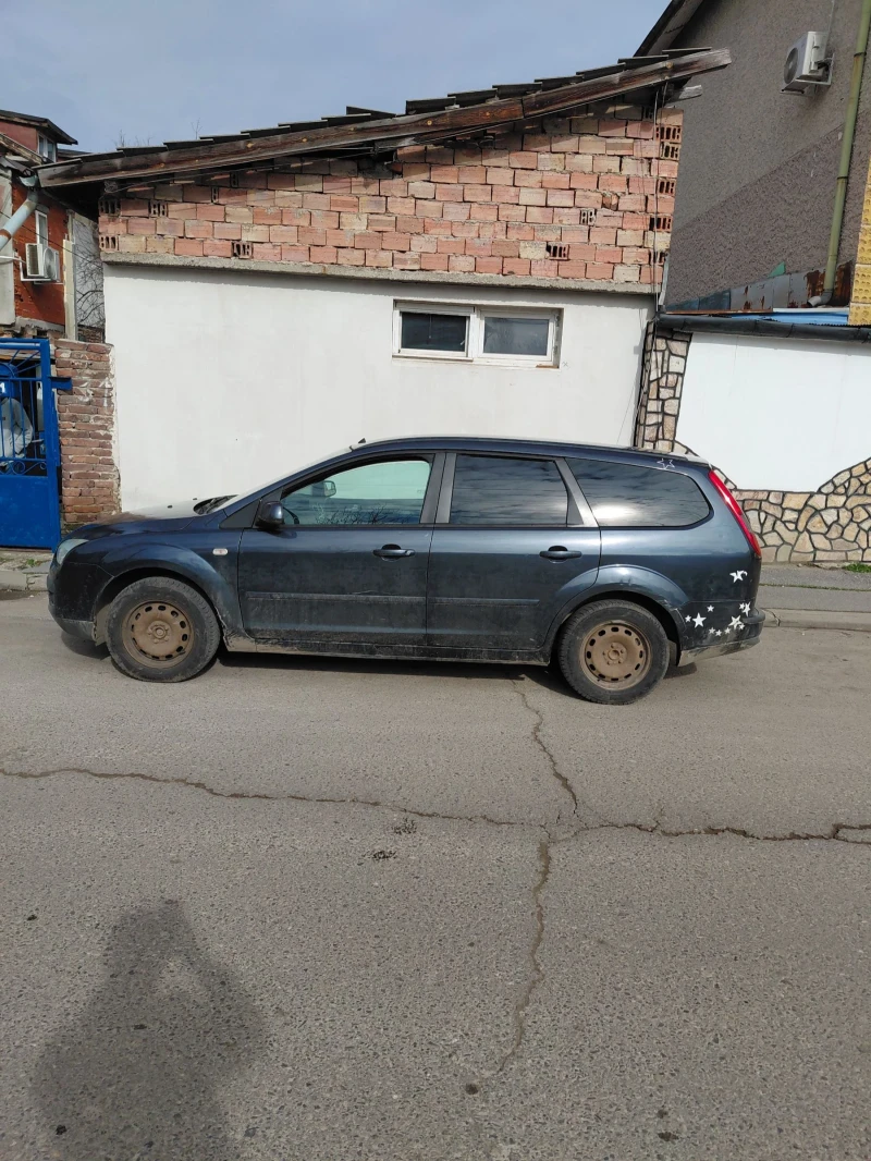 Ford Focus 1.8, снимка 3 - Автомобили и джипове - 53454563