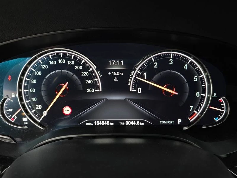 BMW 540 540i xDrive Luxury Plus| 335к.с.| ВКЛ.ТЕХНОТЕСТ, снимка 8 - Автомобили и джипове - 55441595