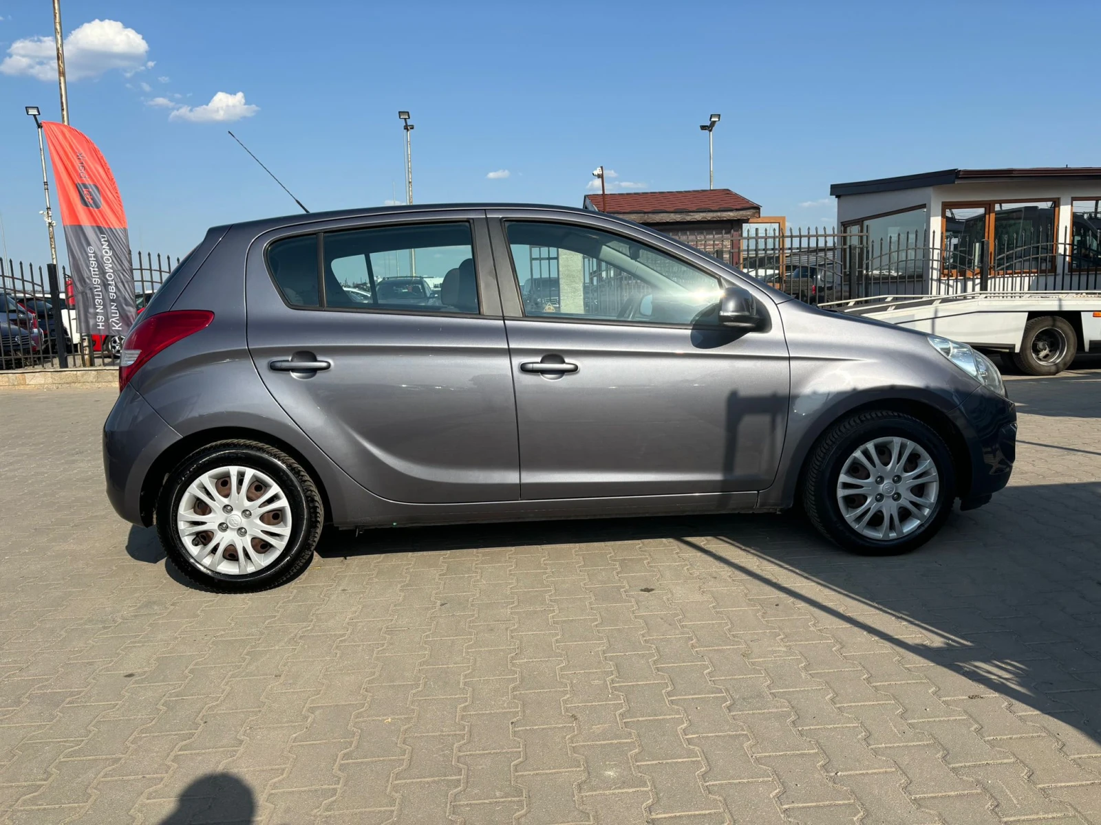 Hyundai I20 1.4D EURO 5A - изображение 6