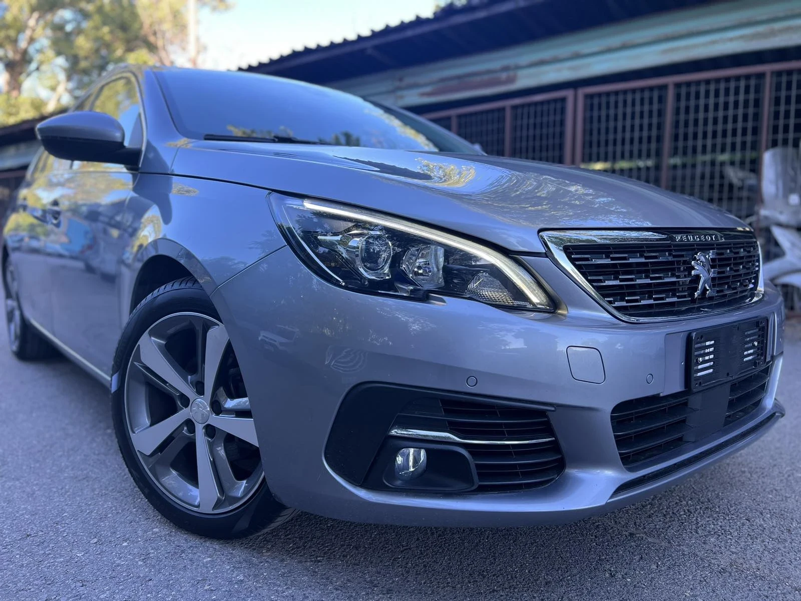 Peugeot 308 Peugeot 308 SW1, 5 blue HDI 130 EAT 8 Allure - изображение 10