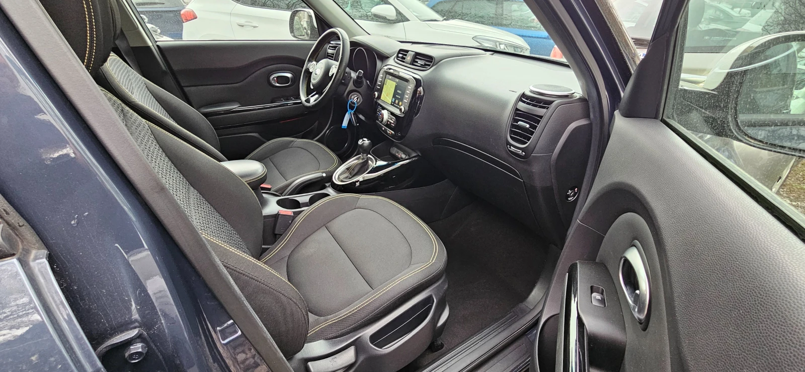 Kia Soul  1.6crdi 16v Your Soul Automatic - изображение 6
