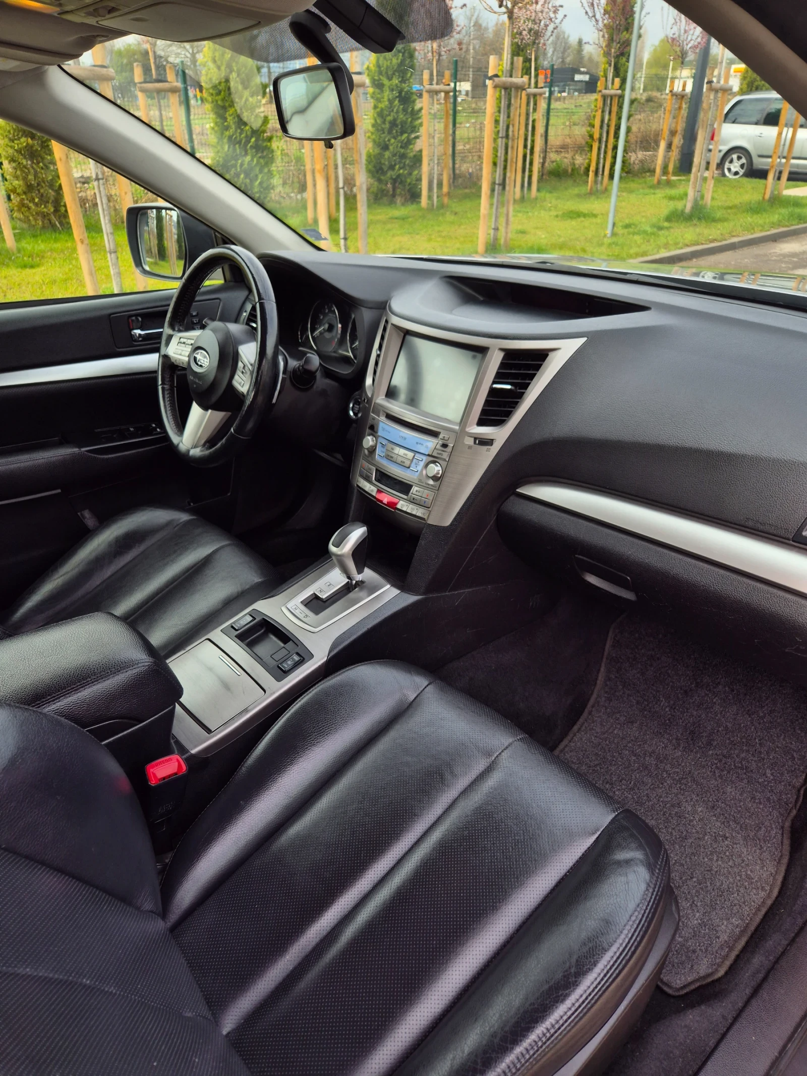 Subaru Outback 2.5 EXECUTIVE* СЕРВИЗНА ИСТОРИЯ* АВТОМАТ  - изображение 9