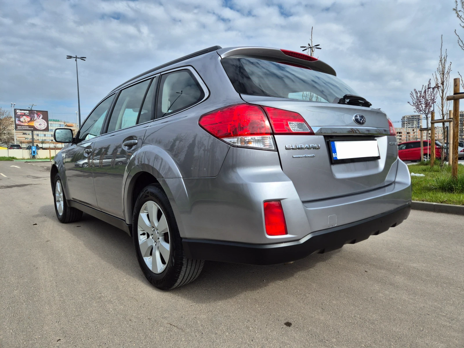 Subaru Outback 2.5 EXECUTIVE* СЕРВИЗНА ИСТОРИЯ* АВТОМАТ  - изображение 3