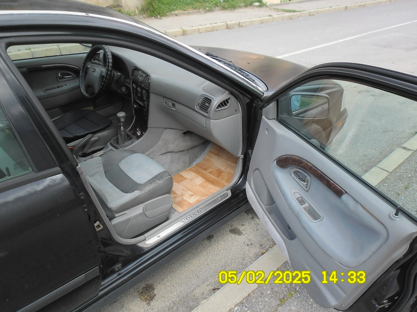 Volvo V40  - изображение 5
