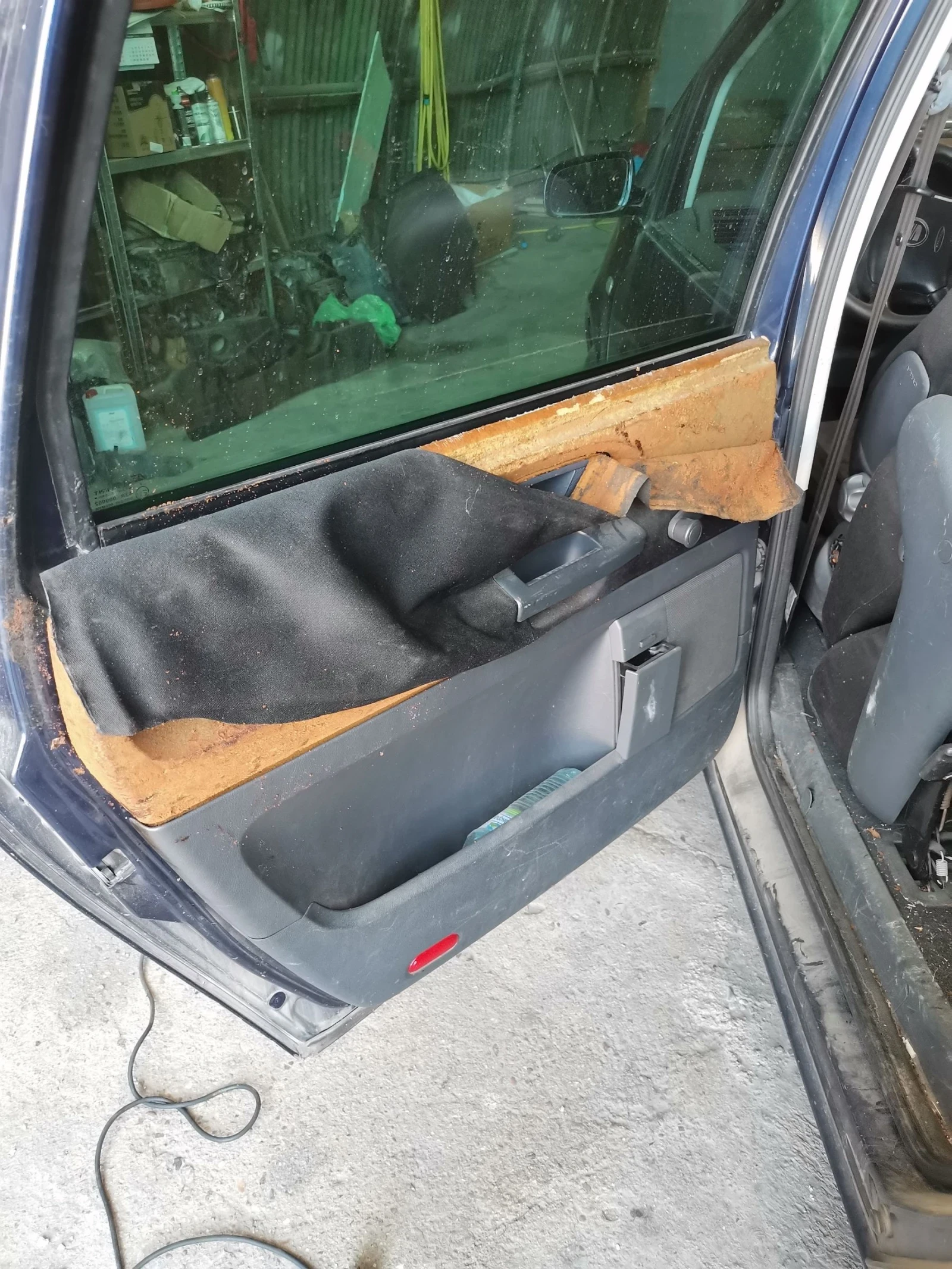Seat Alhambra 1.8т 150кс - изображение 3