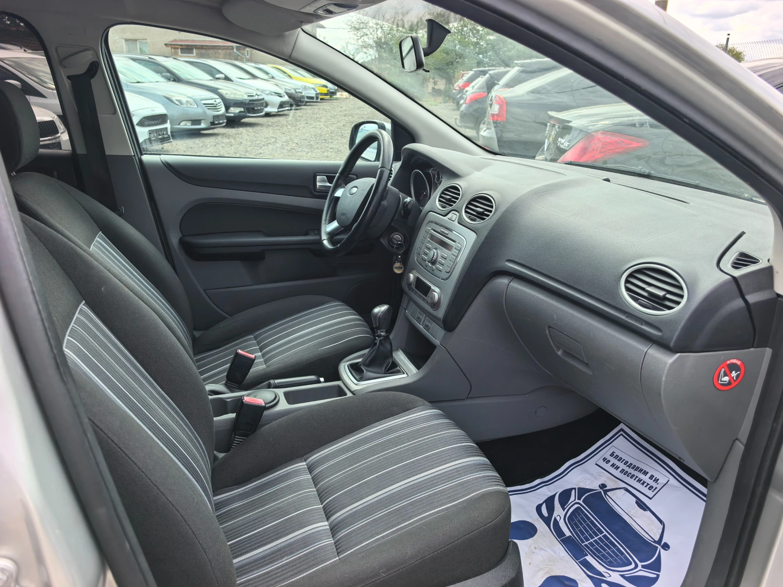 Ford Focus 2.0i Facelift | Mobile.bg   13