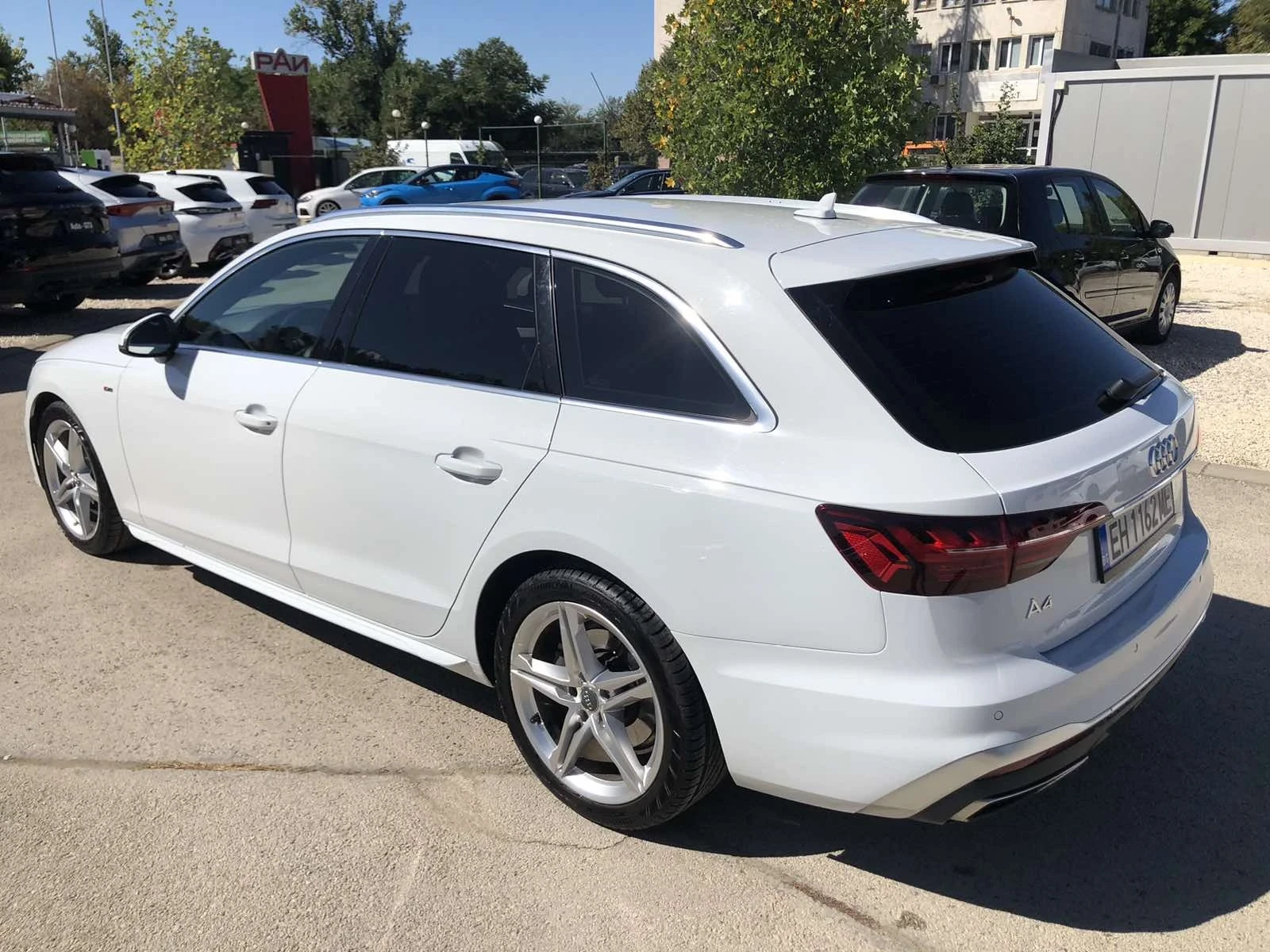 Audi A4 3+ S Line DGITAL MATRIX - изображение 6