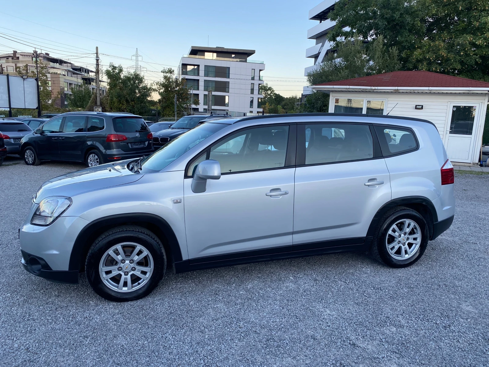 Chevrolet Orlando 1.8 LT БЕНЗИН-ГАЗ - изображение 6