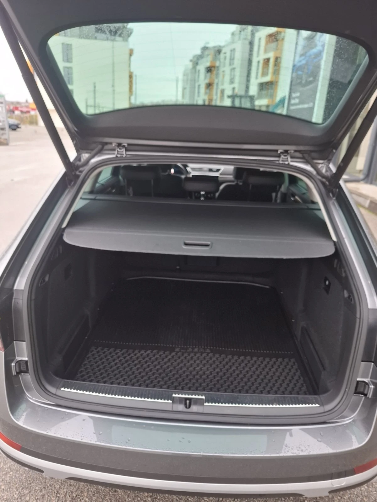 Skoda Superb SCOUT - изображение 6