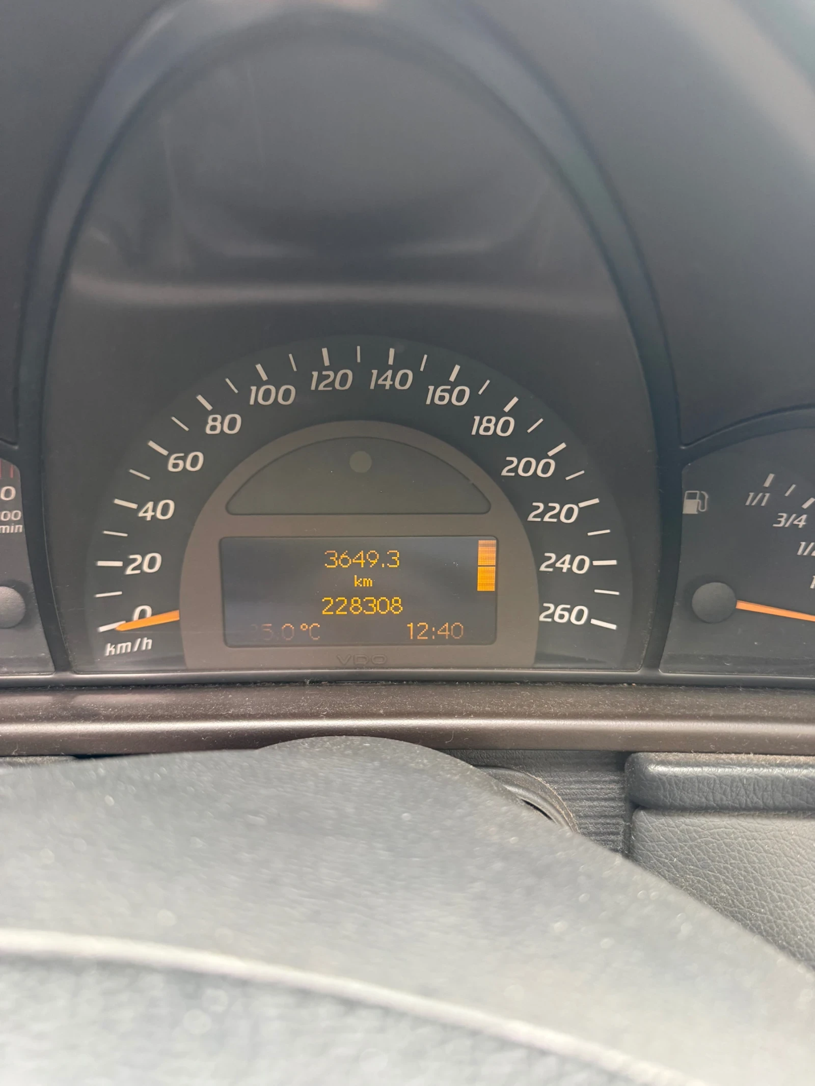 Mercedes-Benz C 220  - изображение 8