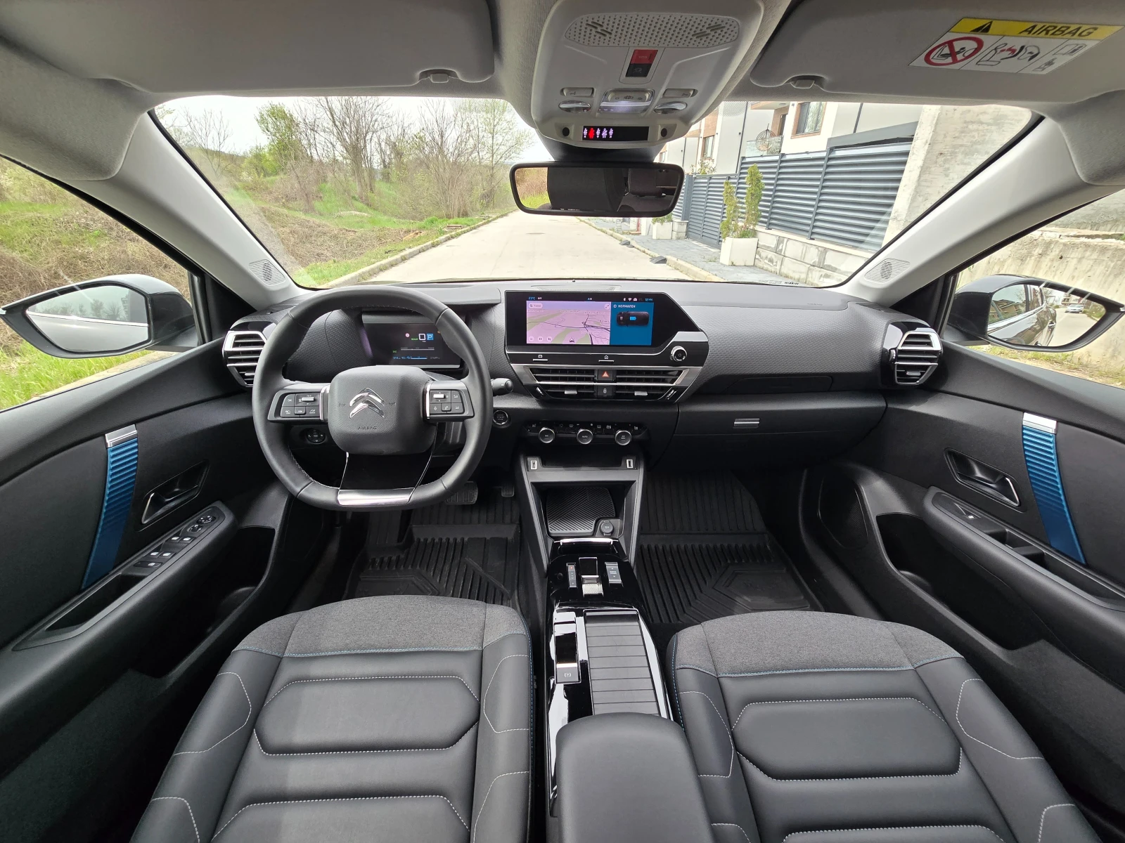 Citroen C4 e-Shine* 360 * Подгрев* Head-Up, снимка 8 - Автомобили и джипове - 54270615