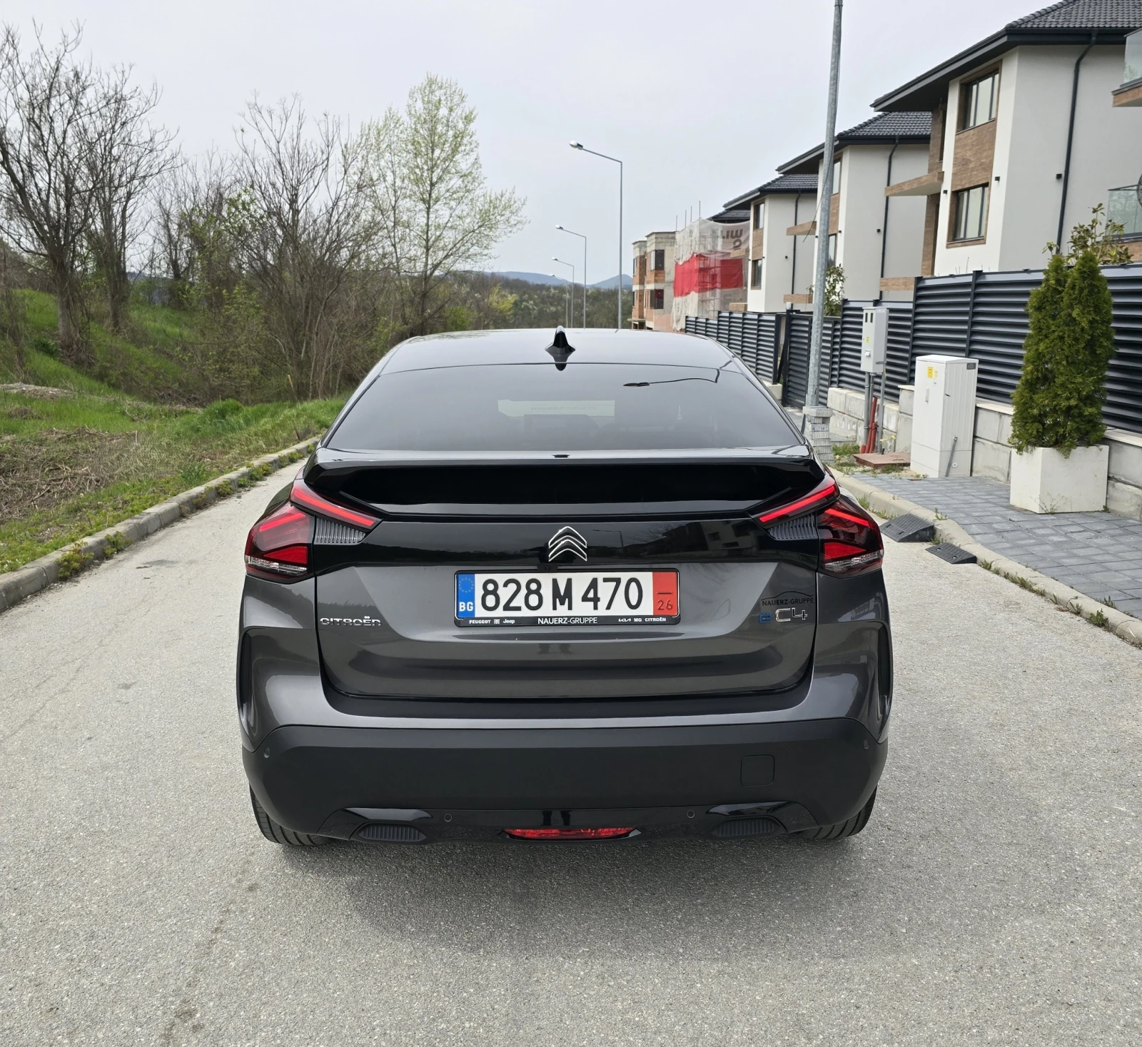 Citroen C4 e-Shine* 360 * Подгрев* Head-Up, снимка 5 - Автомобили и джипове - 54270615