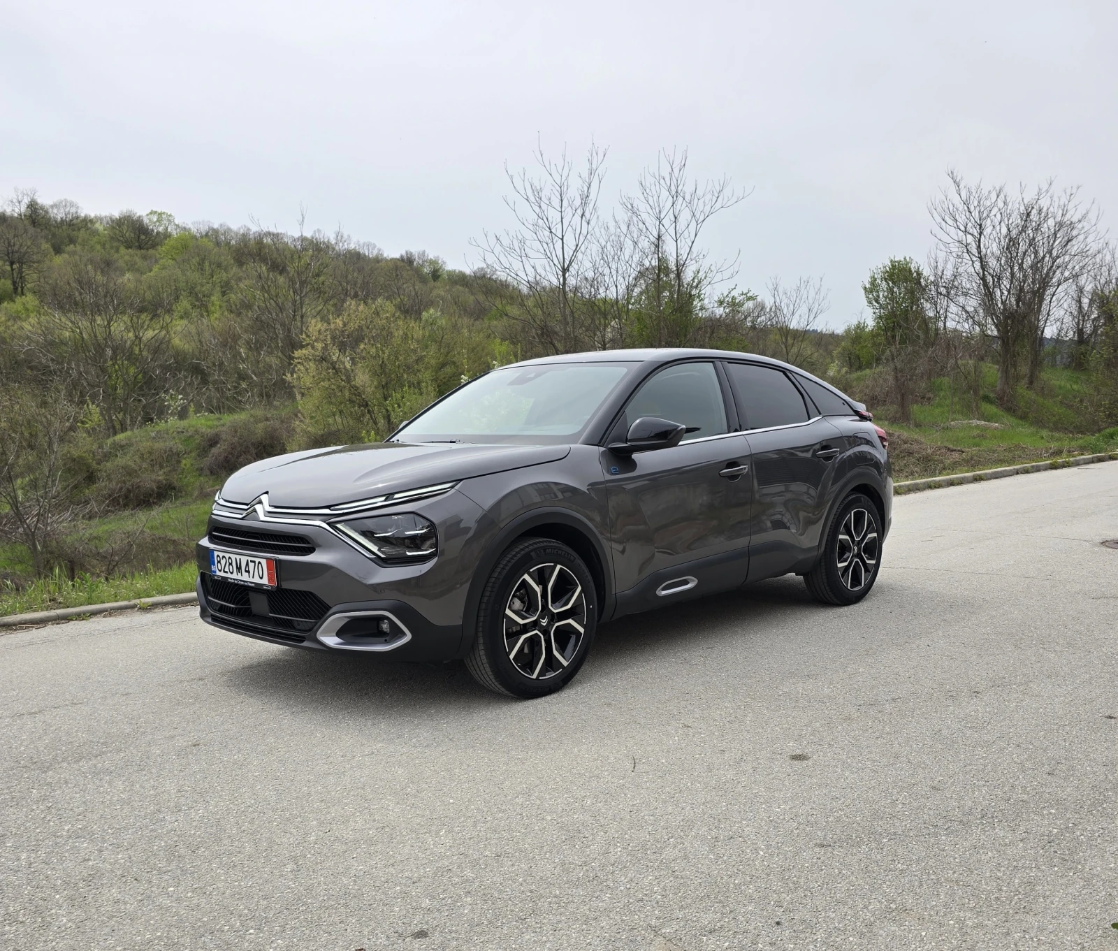 Citroen C4 e-Shine* 360 * Подгрев* Head-Up, снимка 16 - Автомобили и джипове - 54270615