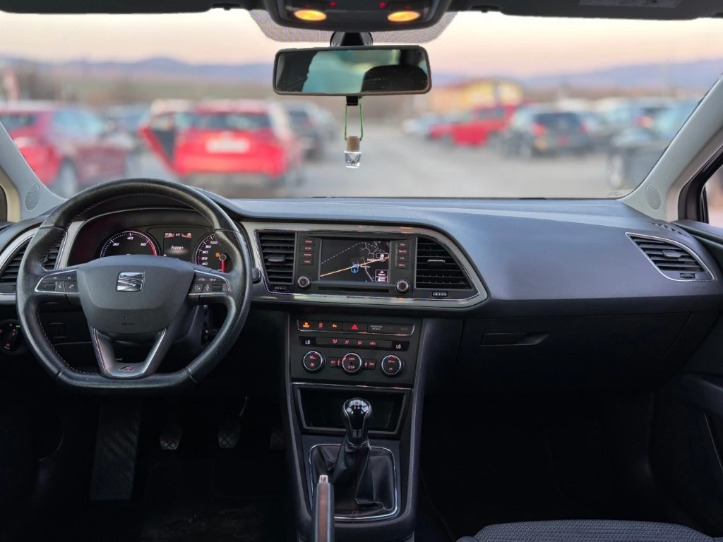 Seat Leon FR, снимка 10 - Автомобили и джипове - 54334660