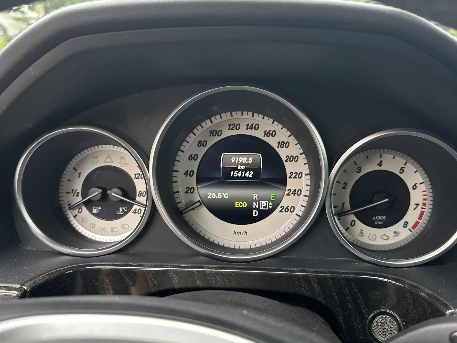 Mercedes-Benz E 350 2 ����� * �������� ��� * �������� * CARFAX | Mobile.bg � ����������� 8