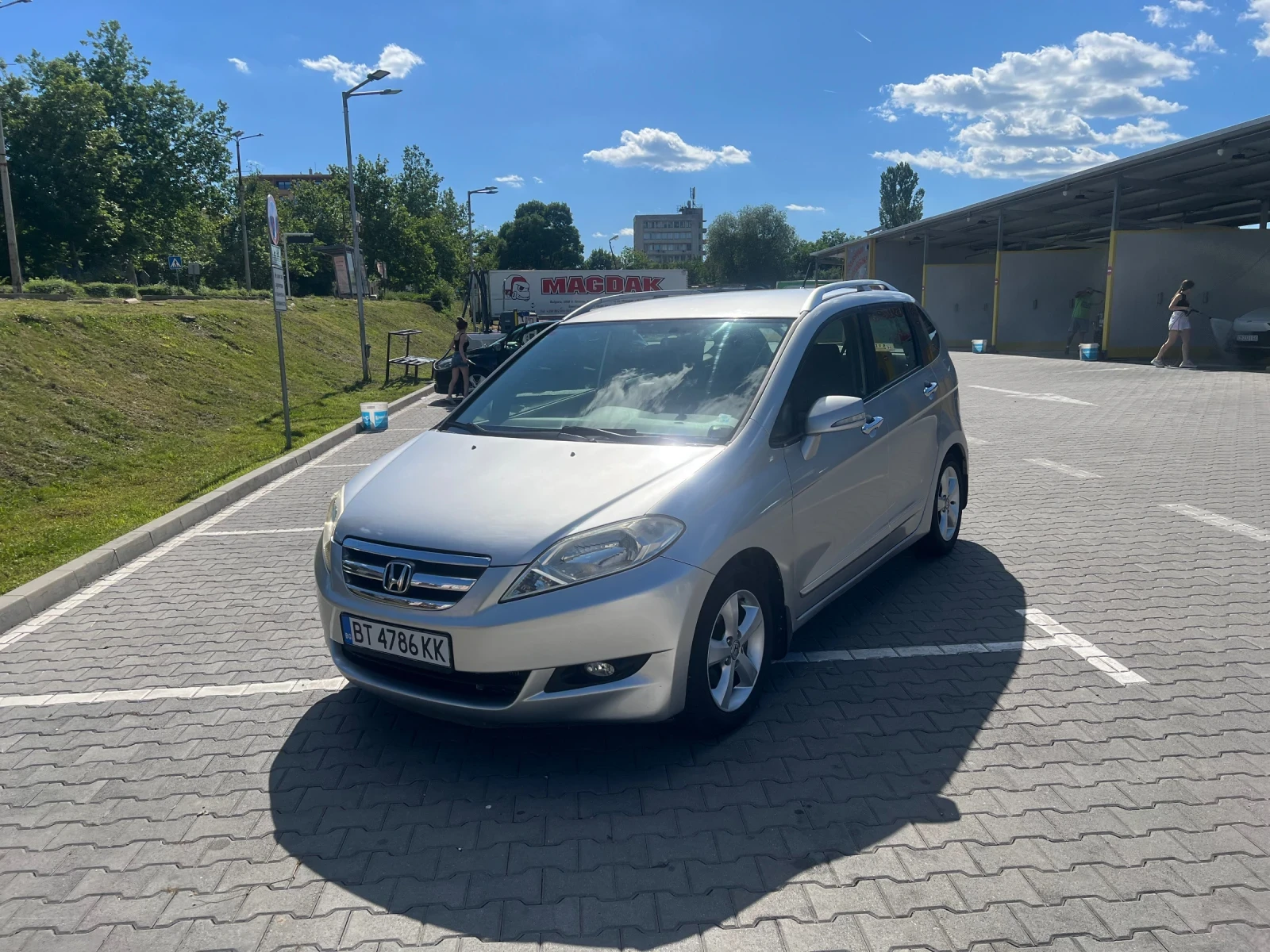 Honda Fr-v, снимка 9 - Автомобили и джипове - 54903121