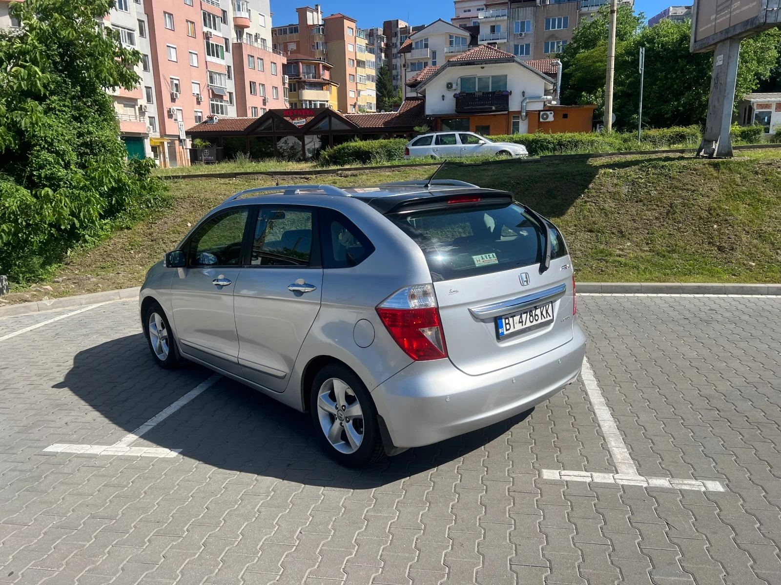 Honda Fr-v, снимка 2 - Автомобили и джипове - 54903121