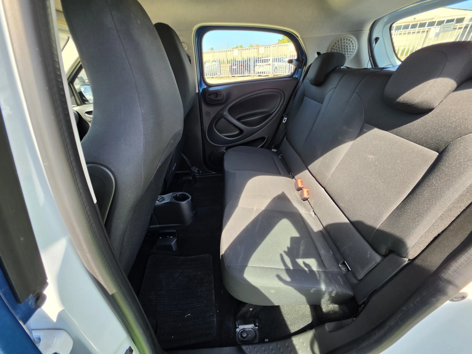 Smart Forfour EQ forfour , снимка 10 - Автомобили и джипове - 55314008