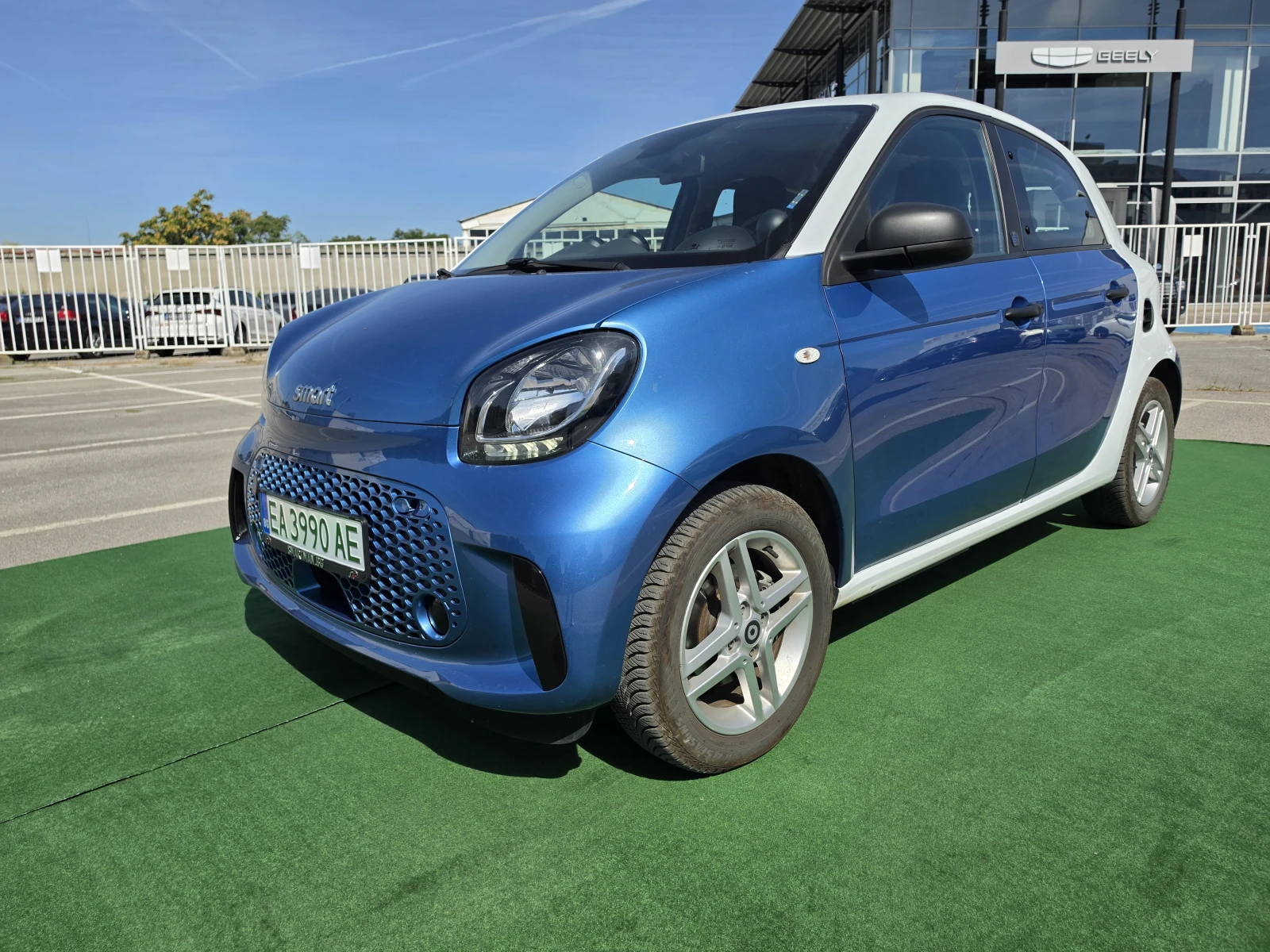 Smart Forfour EQ forfour , снимка 2 - Автомобили и джипове - 55314008