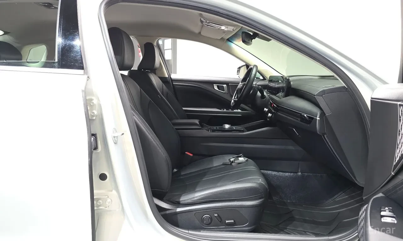 Kia K8, снимка 16 - Автомобили и джипове - 55543255
