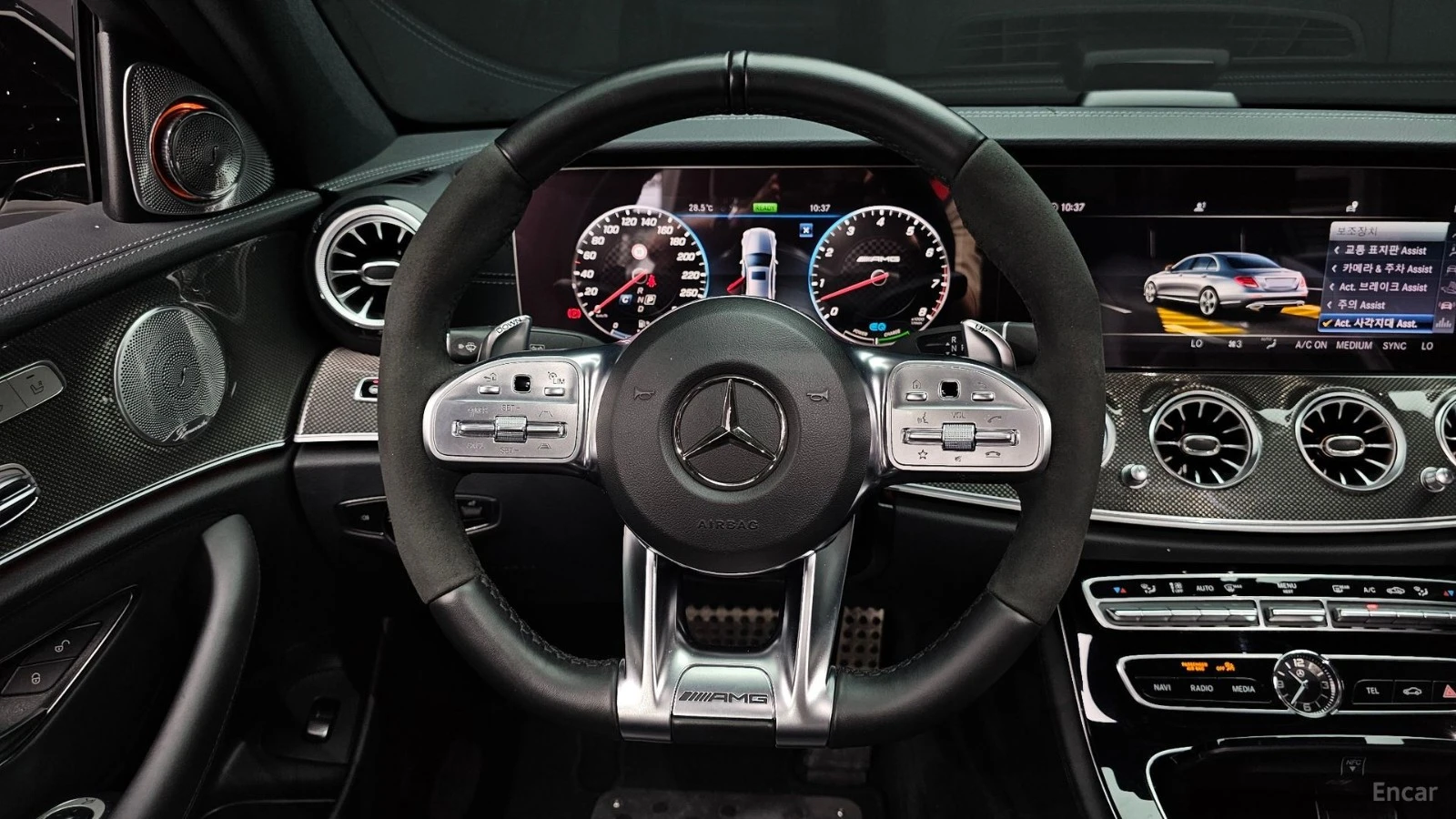 Mercedes-Benz E 53 AMG 4MATIC* ПОДГРЕВ* ОБДУХВ* BURM* PANO* 360* АВТОКРЕД, снимка 13 - Автомобили и джипове - 55619161