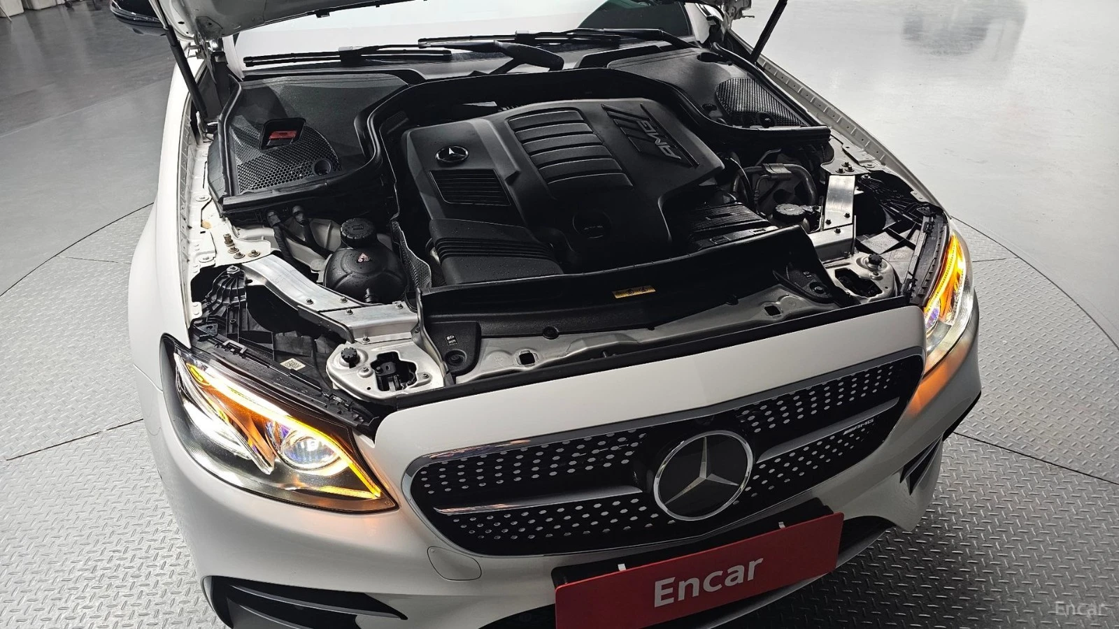 Mercedes-Benz E 53 AMG 4MATIC* ПОДГРЕВ* ОБДУХВ* BURM* PANO* 360* АВТОКРЕД, снимка 6 - Автомобили и джипове - 55619161