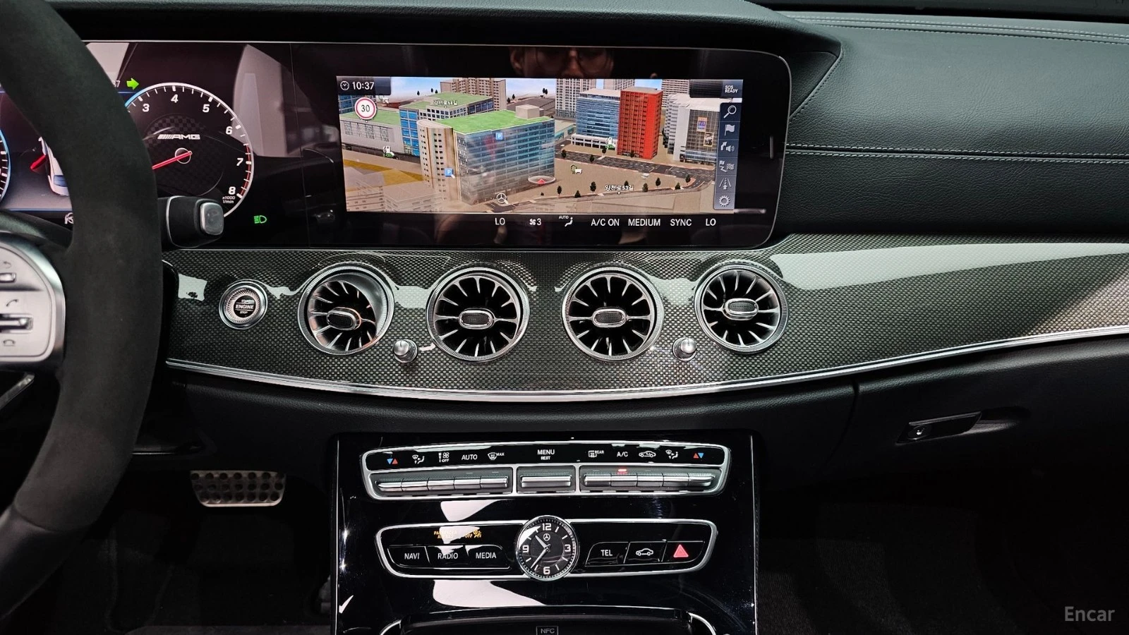 Mercedes-Benz E 53 AMG 4MATIC* ПОДГРЕВ* ОБДУХВ* BURM* PANO* 360* АВТОКРЕД, снимка 14 - Автомобили и джипове - 55619161
