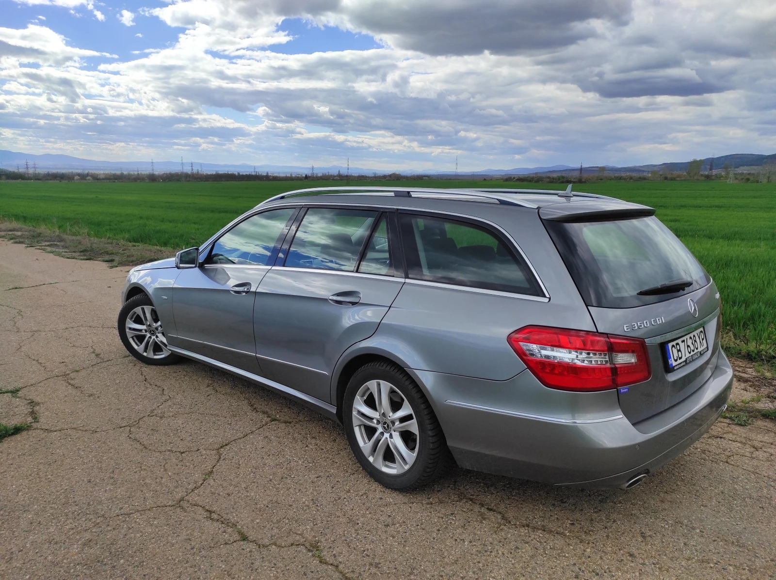 Mercedes-Benz E 350 4 matic, снимка 4 - Автомобили и джипове - 55690441