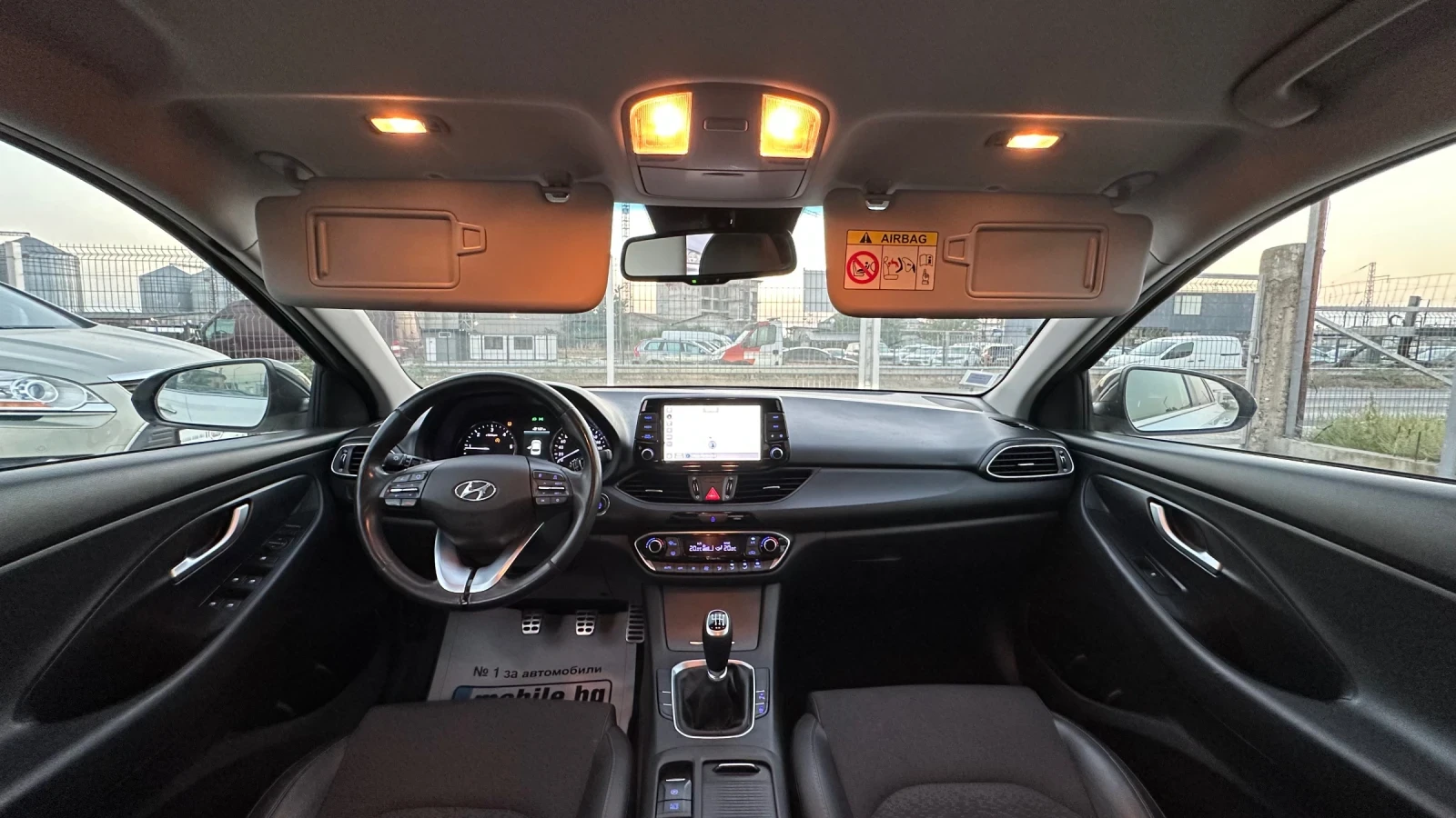 Hyundai I30 1.6crdi Premium! Лед! Нави!Кожа!Камера! Вс.екстри!, снимка 10 - Автомобили и джипове - 55892042