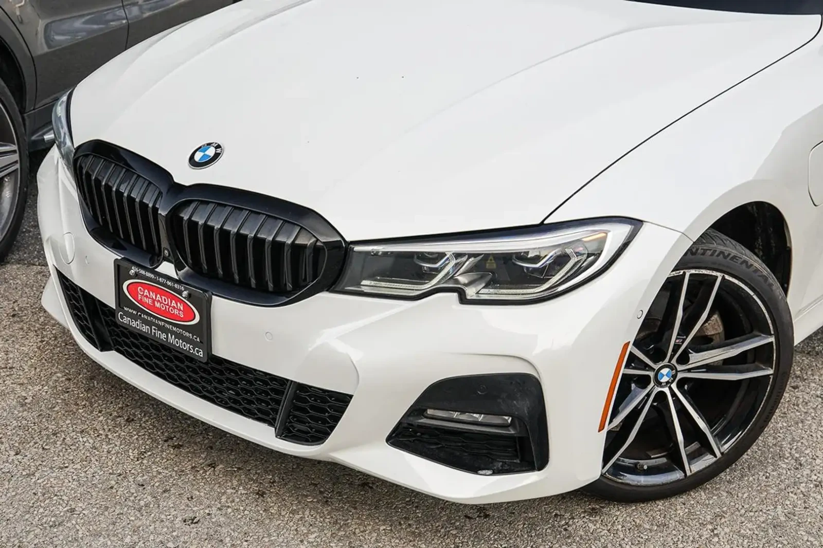BMW 330 XE DRIVE* M PACK* 360* HUD, снимка 2 - Автомобили и джипове - 56365144