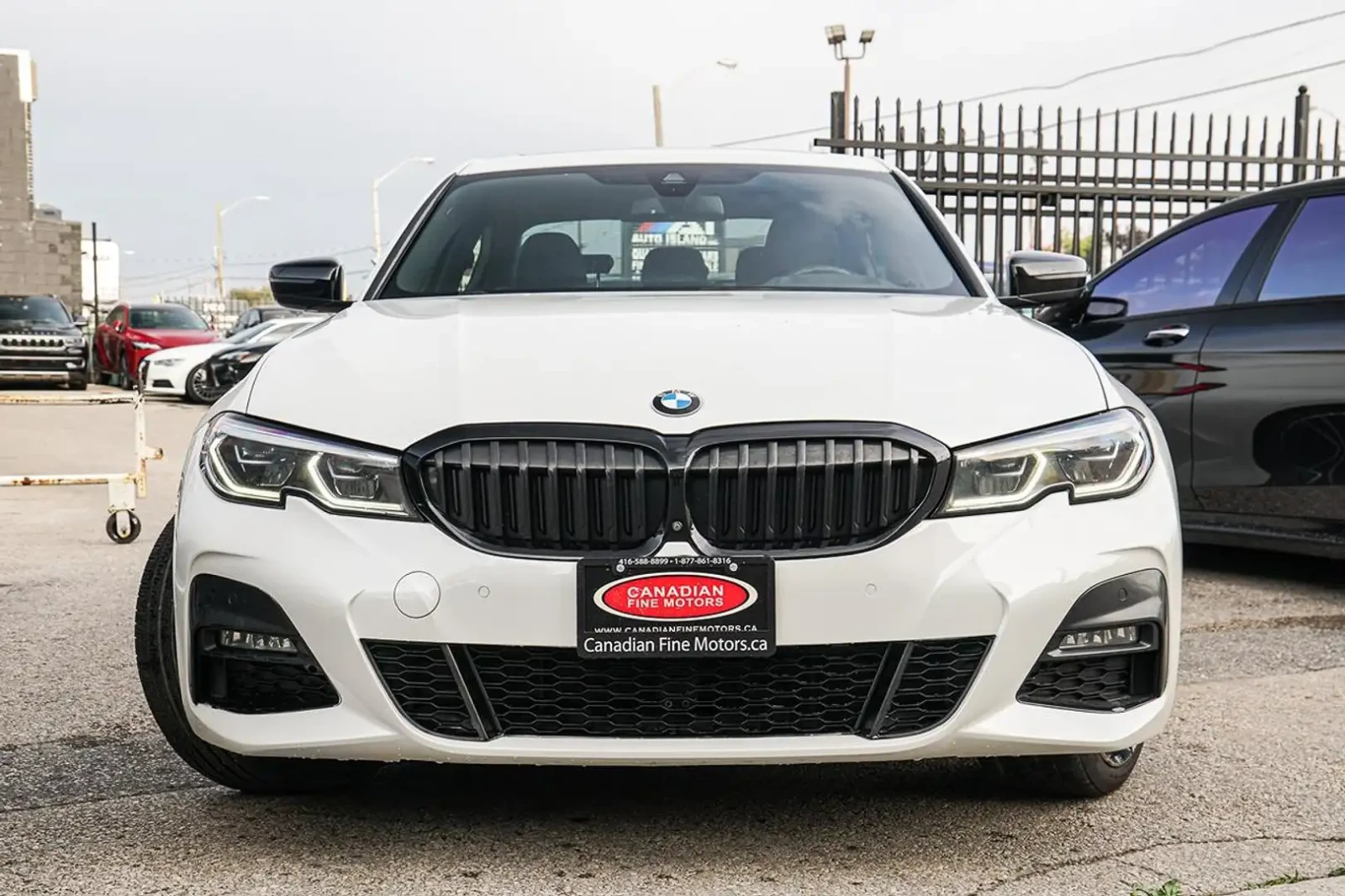 BMW 330 XE DRIVE* M PACK* 360* HUD, снимка 3 - Автомобили и джипове - 56365144