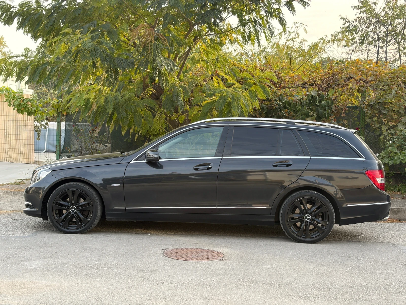Mercedes-Benz C 250 4matic, снимка 7 - Автомобили и джипове - 56401464