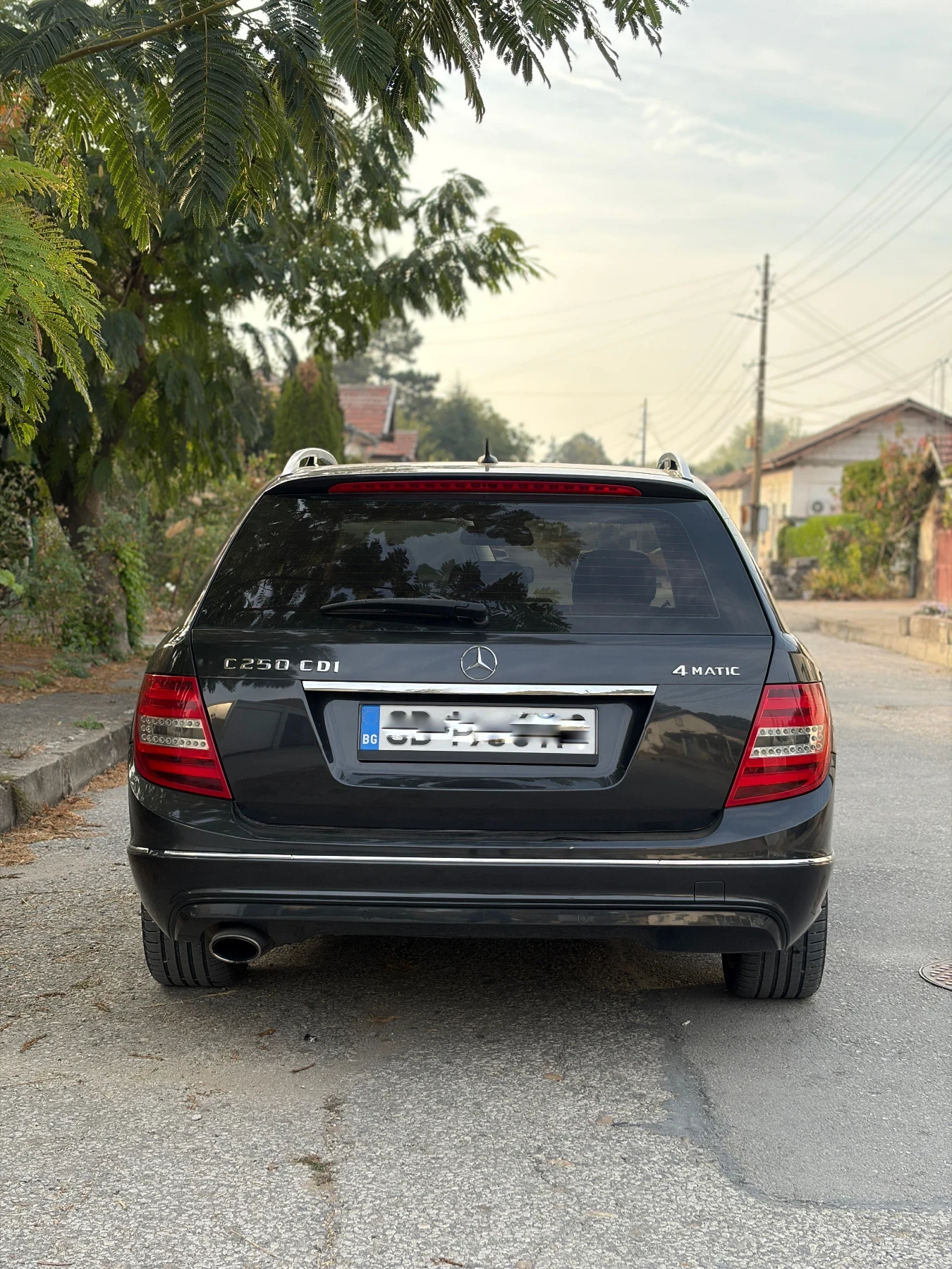 Mercedes-Benz C 250 4matic, снимка 4 - Автомобили и джипове - 56401464