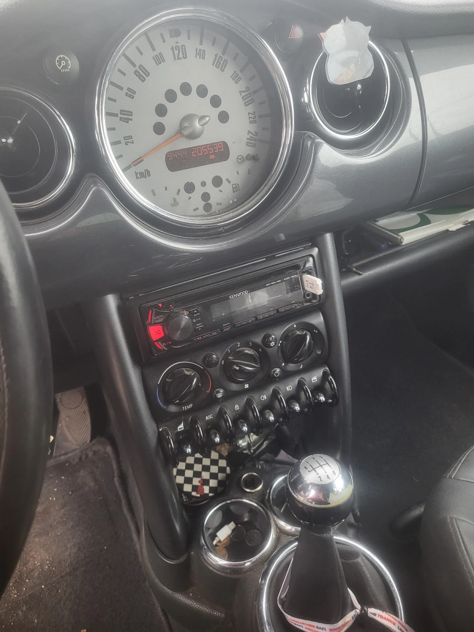 Mini D one, снимка 8 - Автомобили и джипове - 56477942