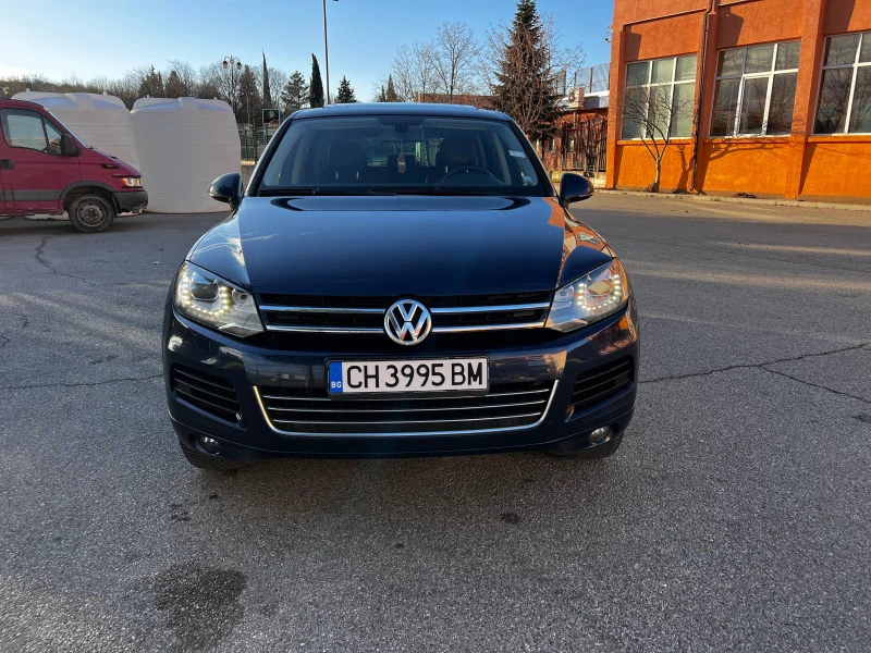 VW Touareg 3.0TDI Гаранция!, снимка 2 - Автомобили и джипове - 48549202