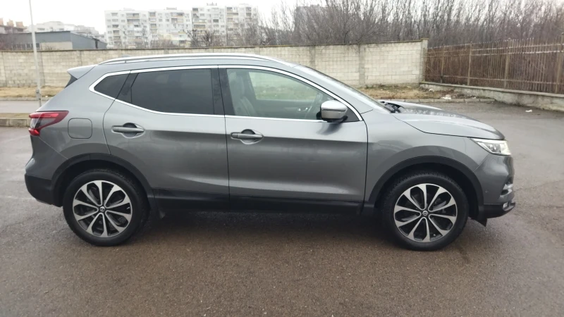 Nissan Qashqai 1.3i Автоматик Швейцария, снимка 7 - Автомобили и джипове - 49047702