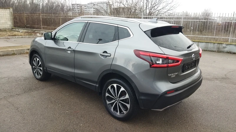 Nissan Qashqai 1.3i Автоматик Швейцария, снимка 6 - Автомобили и джипове - 49047702