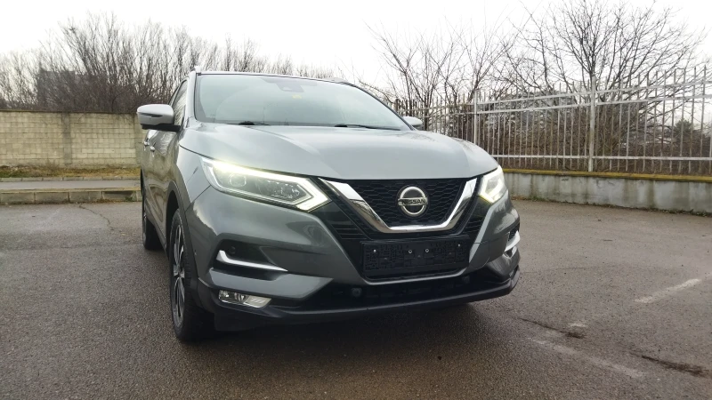 Nissan Qashqai 1.3i Автоматик Швейцария, снимка 1 - Автомобили и джипове - 49047702