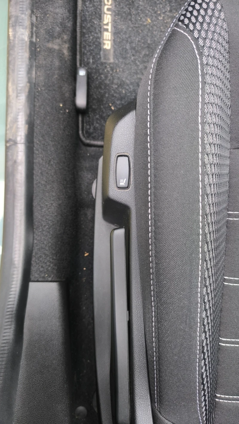 Dacia Duster DACIA DUSTER 1.0 + LPG, снимка 14 - Автомобили и джипове - 52889387