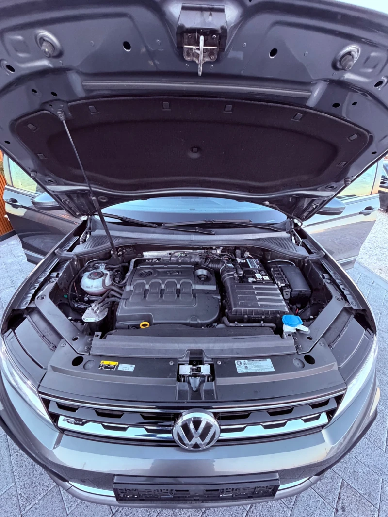 VW Tiguan R-line Нов внос от Германия!, снимка 8 - Автомобили и джипове - 53002328