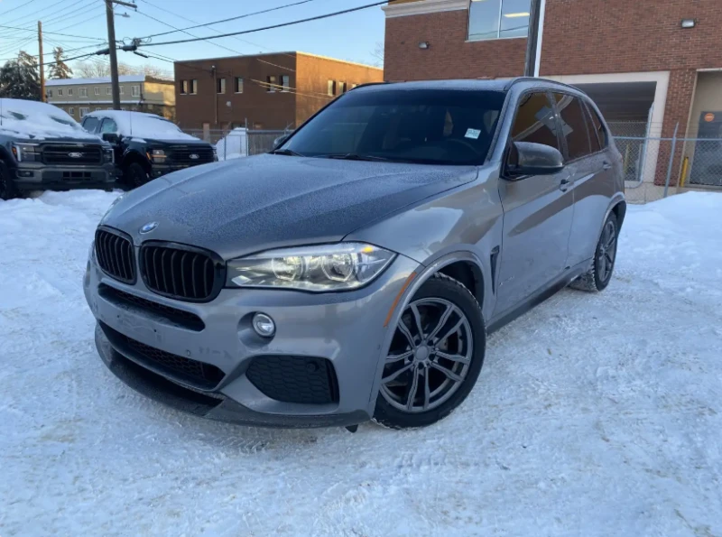 BMW X5 xDrive35i M-PACK/HARMAN KARDON/CAMERA/KEYLESS