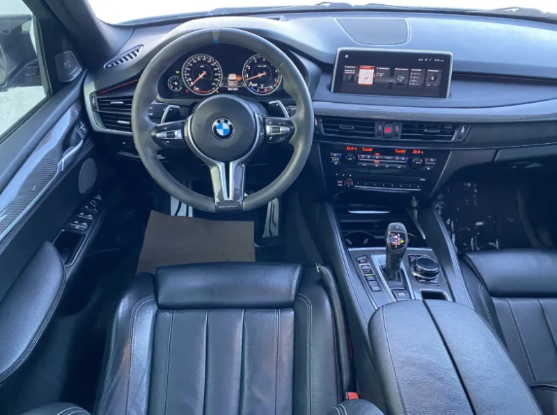 BMW X5 xDrive35i M-PACK/HARMAN KARDON/CAMERA/KEYLESS, снимка 10 - Автомобили и джипове - 53083202
