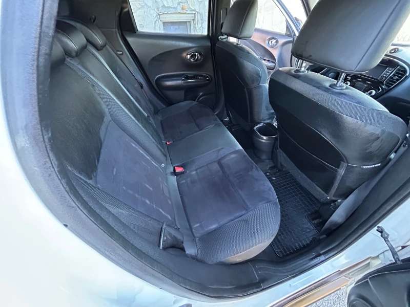 Nissan Juke 1.6i-Автоматик, снимка 11 - Автомобили и джипове - 53207094