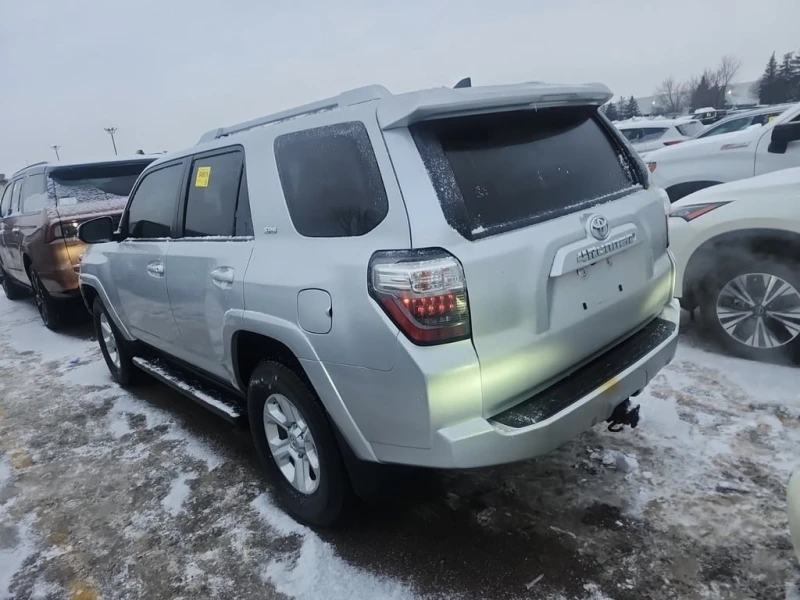 Toyota 4runner * SR5 * CARFAX * БЕЗ ПЪРВОНАЧАЛНА ВНОСКА, снимка 4 - Автомобили и джипове - 53379528