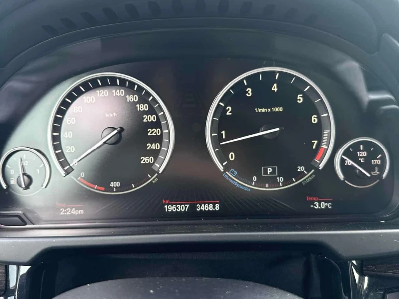 BMW X5 xDrive35i /Sunroof/Keyless/Heated seats/Clip, снимка 8 - Автомобили и джипове - 53536445