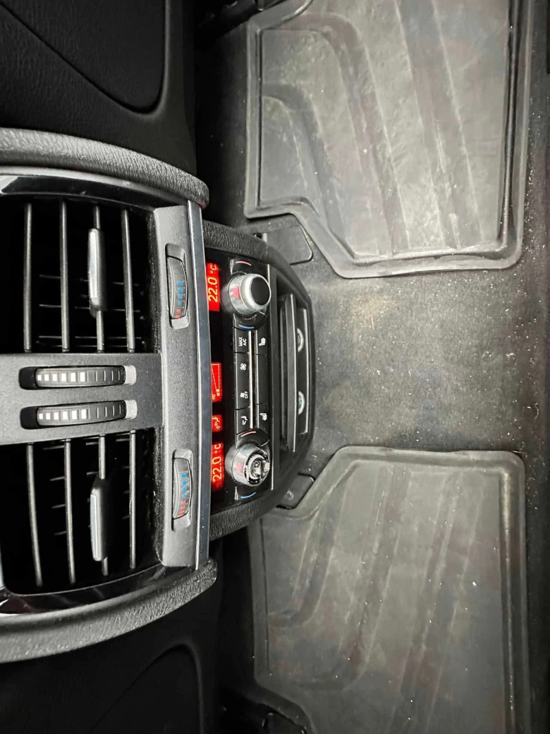 BMW X5 xDrive35i /Sunroof/Keyless/Heated seats/Clip, снимка 14 - Автомобили и джипове - 53536445