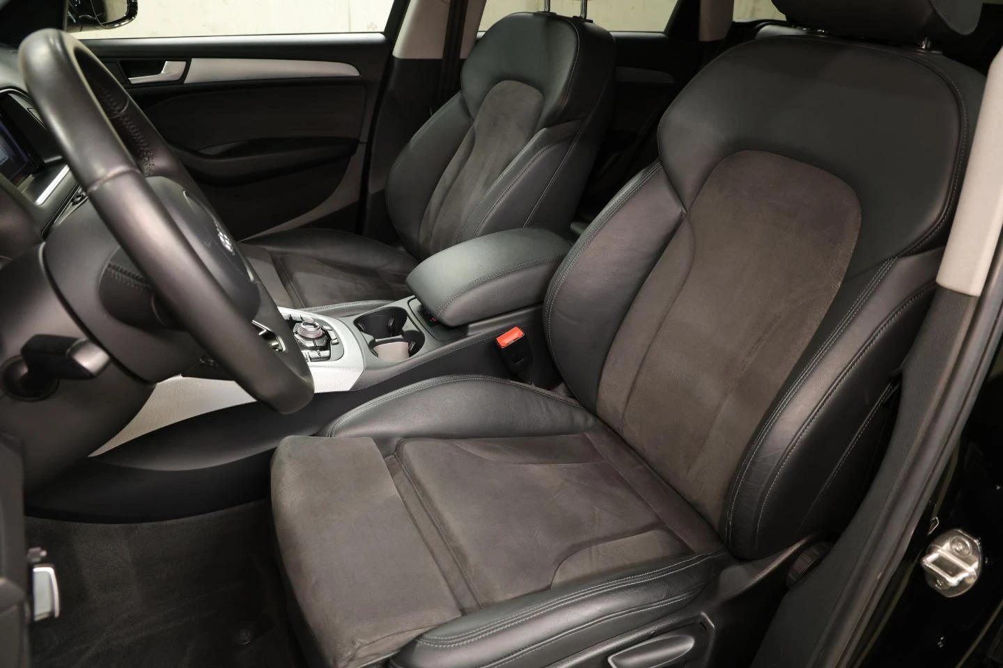 Audi Q5 2.0 TDI Quattro S Line - изображение 7